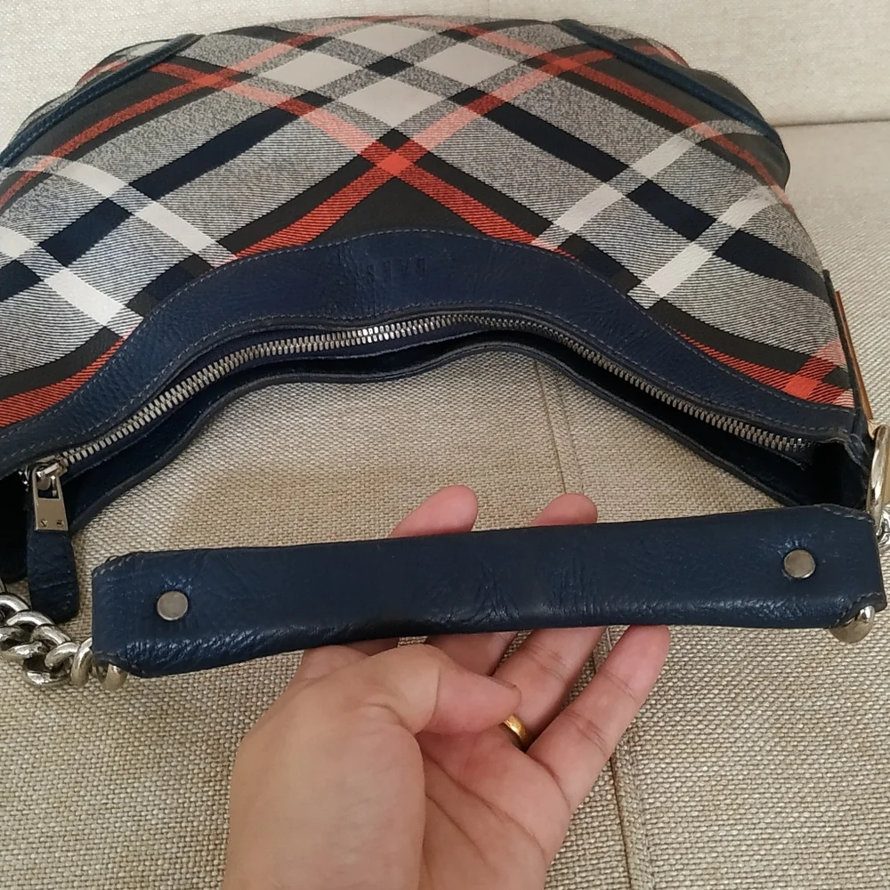 Daks Hobo Bag - Picture 9 of 16